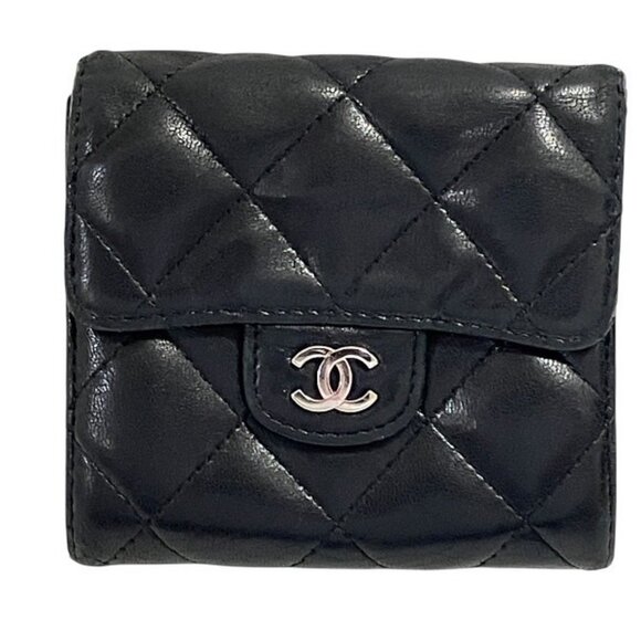 CHANEL Black Lambskin Leather Wallet - Picture 1 of 9